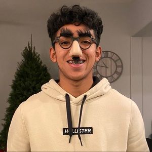 Meet your Posher, Colby